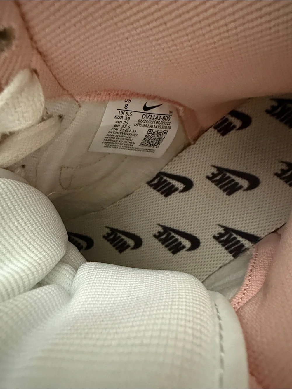 Nike Pink and White Women's Sneakers
